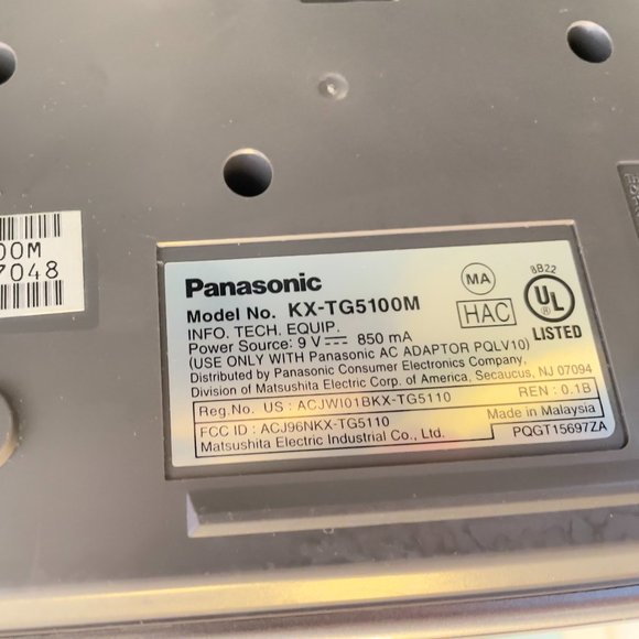 Panasonic KX-TG5100M 5.8 GHz DSS Expandable Cordless Phone with Answering System - Picture 6 of 7
